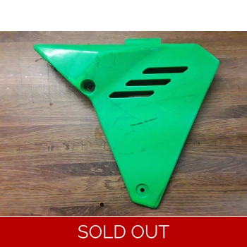 1980-82 Kawasaki KDX175 KDX250 Right Side Cover 36001-1105